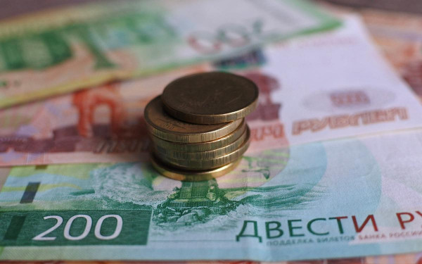 В УК «Первая» обновили прогноз по курсу доллара в 2026 году
В УК «Первая» обновили прогноз по курсу доллара в 2026 году