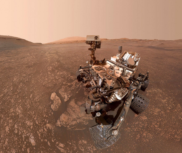 Марсоход «Curiosity» обнаружил сложную органику возрастом 3,5 миллиарда лет Марсоход «Curiosity» обнаружил сложную органику возрастом 3,5 миллиарда лет