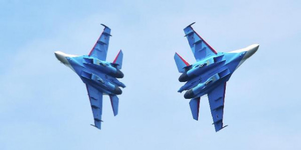 Калининград &mdash; кошмар для НАТО, десять Су-30СМ2 взлетели в небо с ракетами, Россия и Индонезия приблизились к Японии (Sohu, Китай)